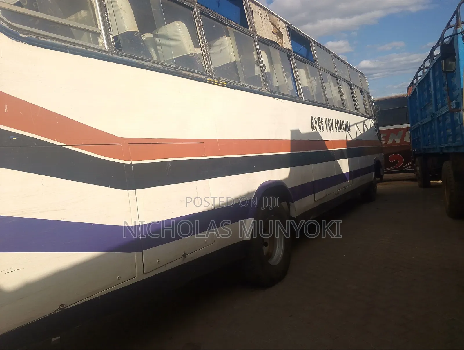 Mitsubishi Fuso Aero Bus 2011 White