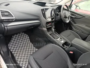 Subaru Forester Premium AWD 2019 Pearl