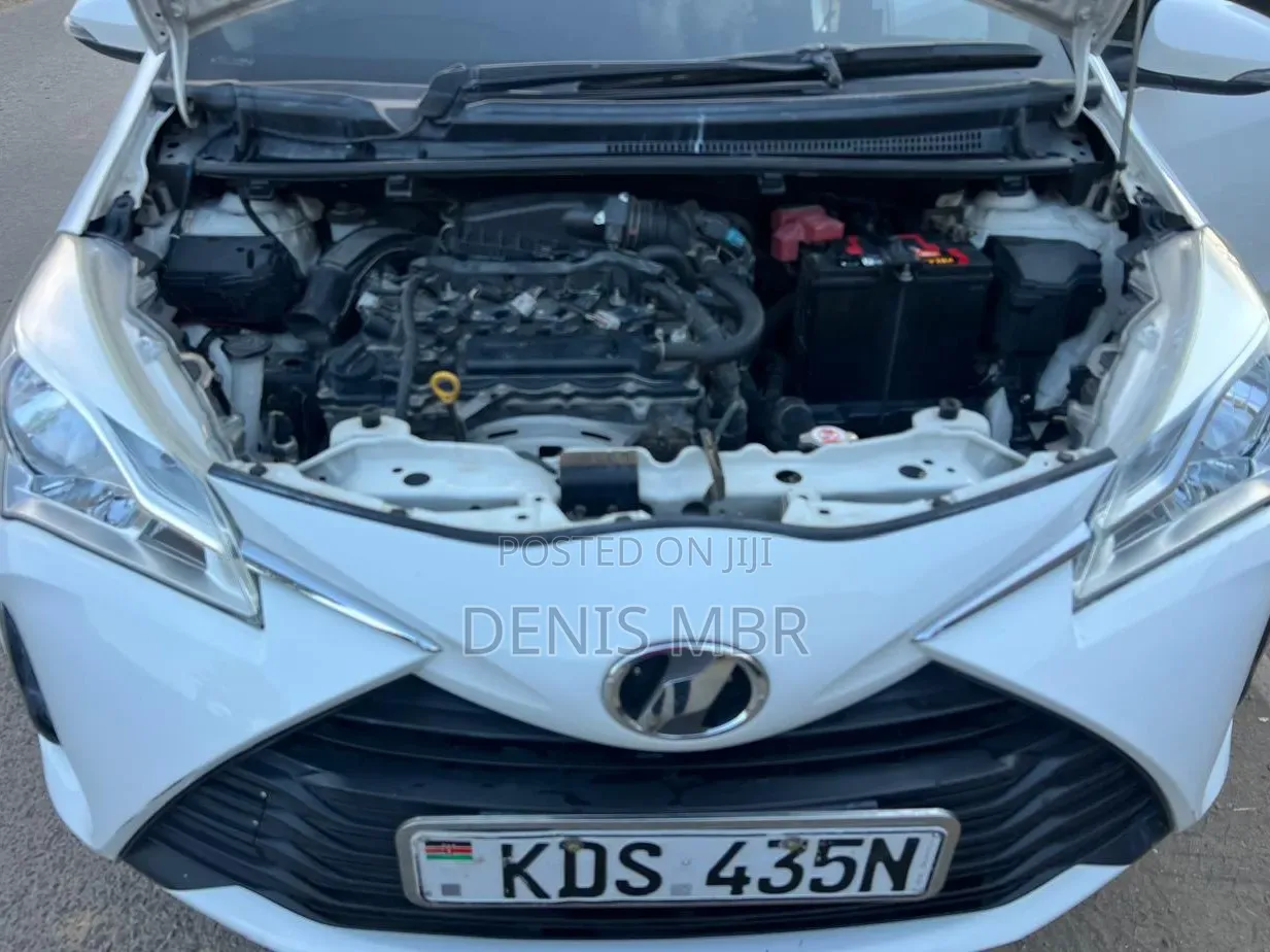 Toyota Vitz 2018 White