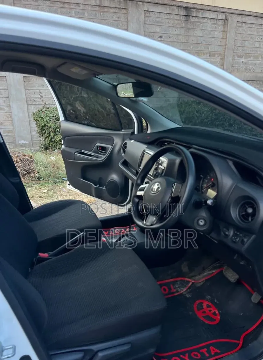 Toyota Vitz 2018 White
