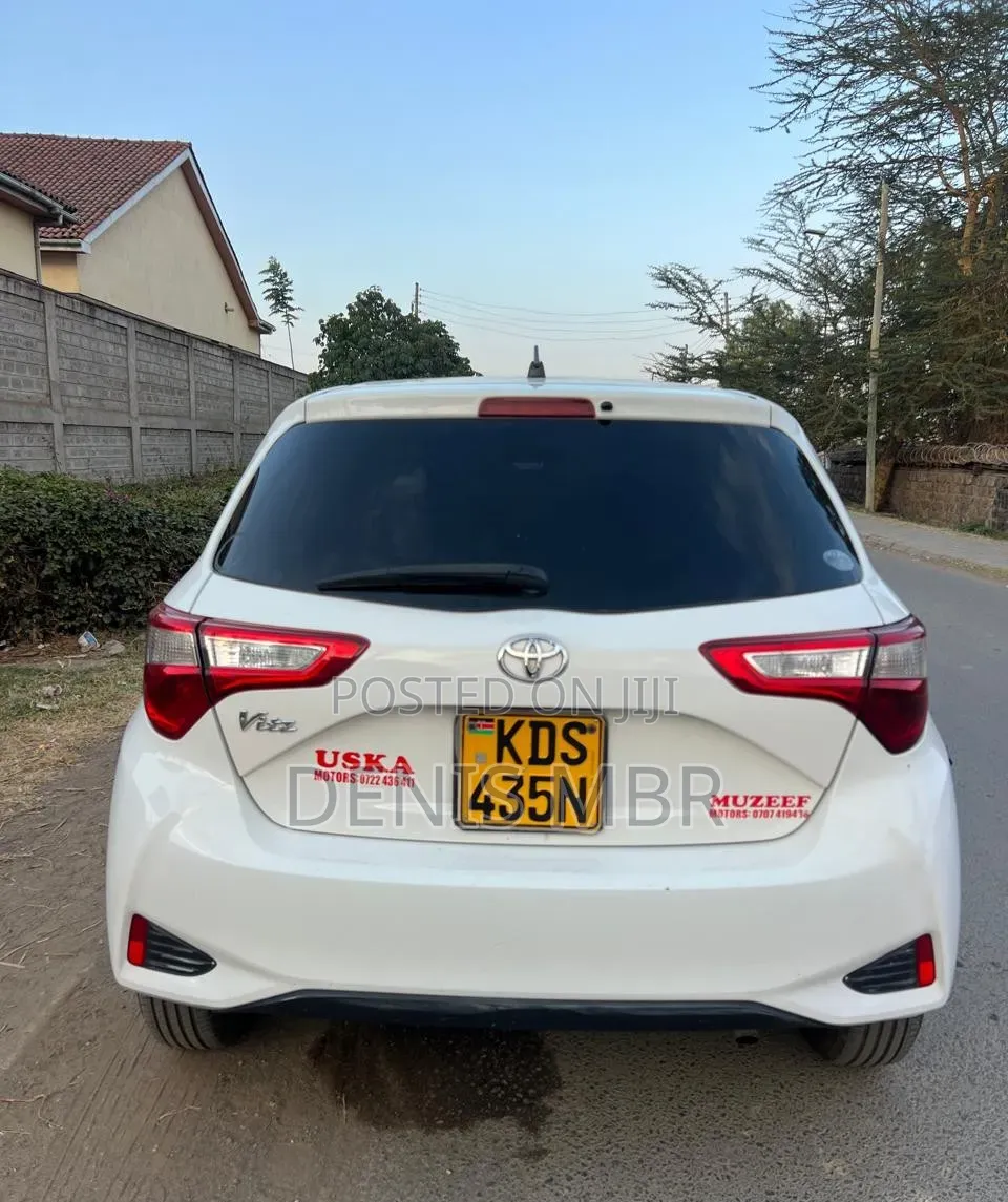 Toyota Vitz 2018 White