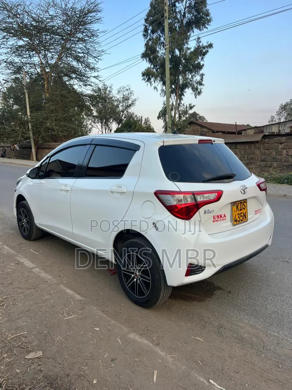 Toyota Vitz 2018 White