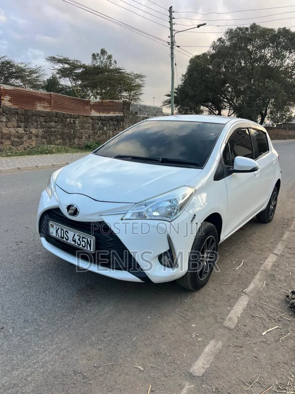 Toyota Vitz 2018 White