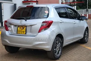 Toyota Vitz 1.3 FWD 3dr 2015 Silver