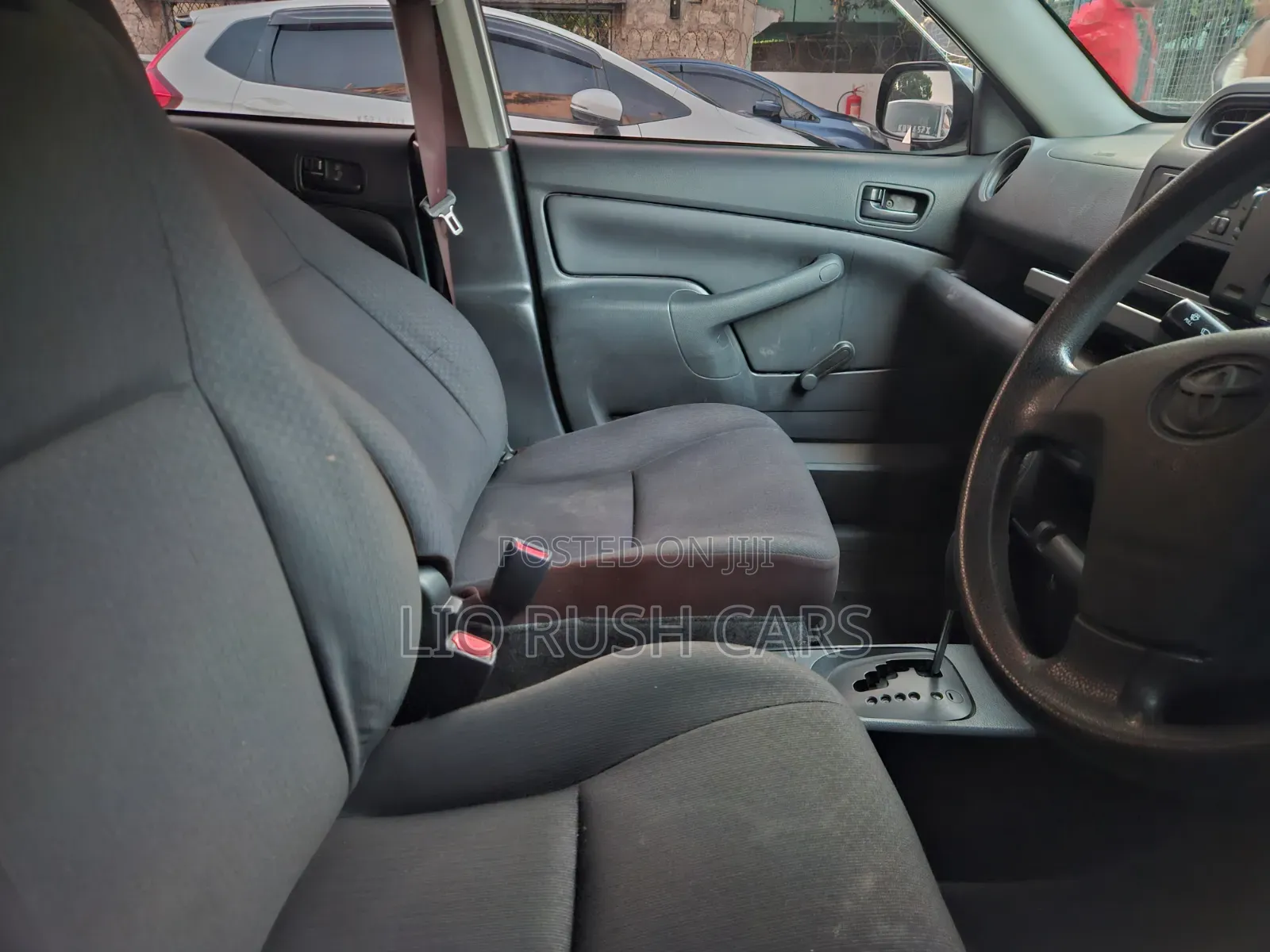 Toyota Probox 2018 Silver
