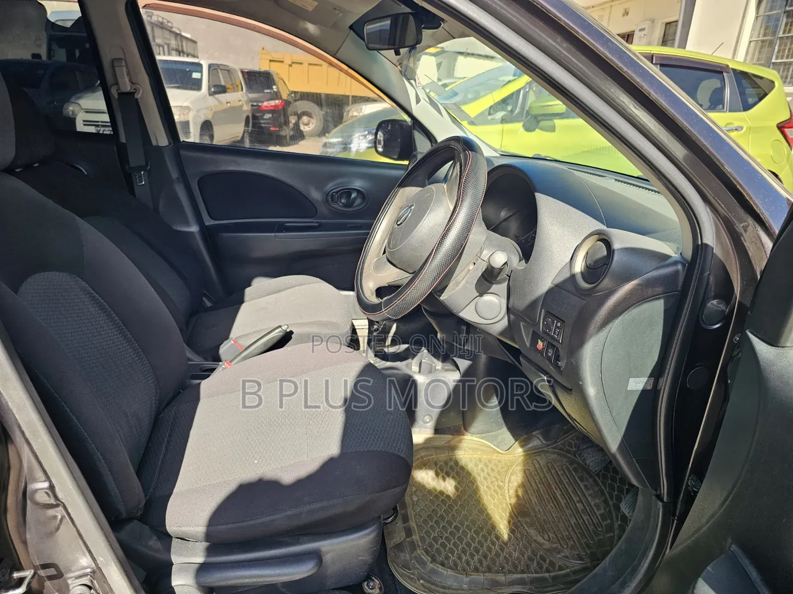 Nissan March 1.2 FWD 2011 Black