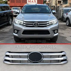 Grille Toyota Hilux Revo 2016 Onwards Chrome Black