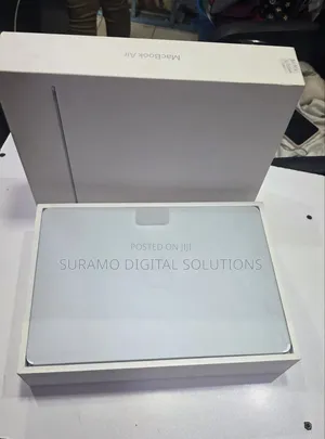 Laptop Apple MacBook Air 2026 M5 16GB Apple M5 SSD 512GB