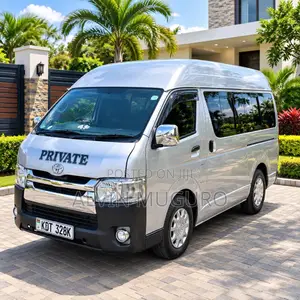 Toyota HiAce 2010 Silver