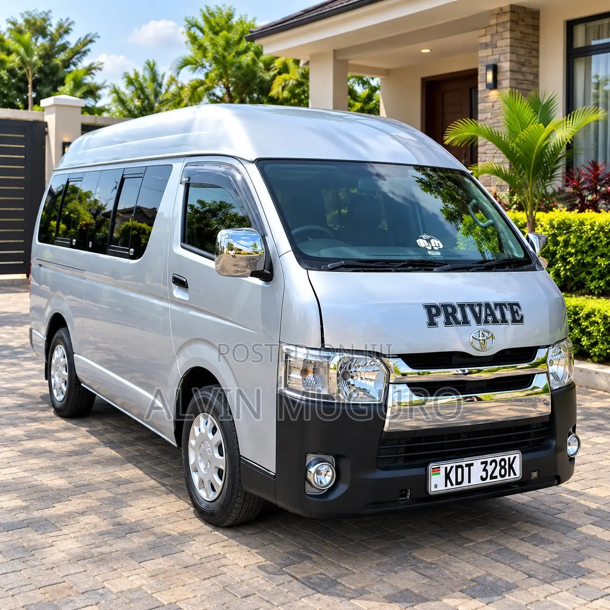 Toyota HiAce 2010 Silver