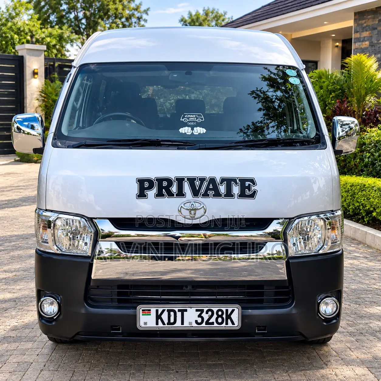 Toyota HiAce 2010 Silver