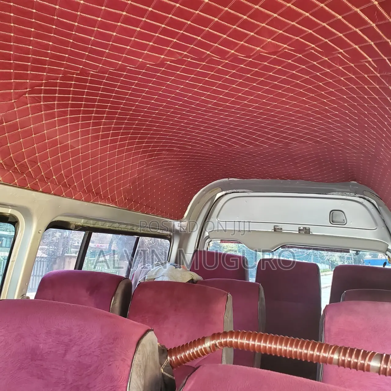 Toyota HiAce 2010 Silver