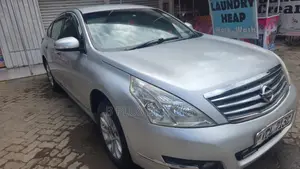 Nissan Teana 2011 Silver