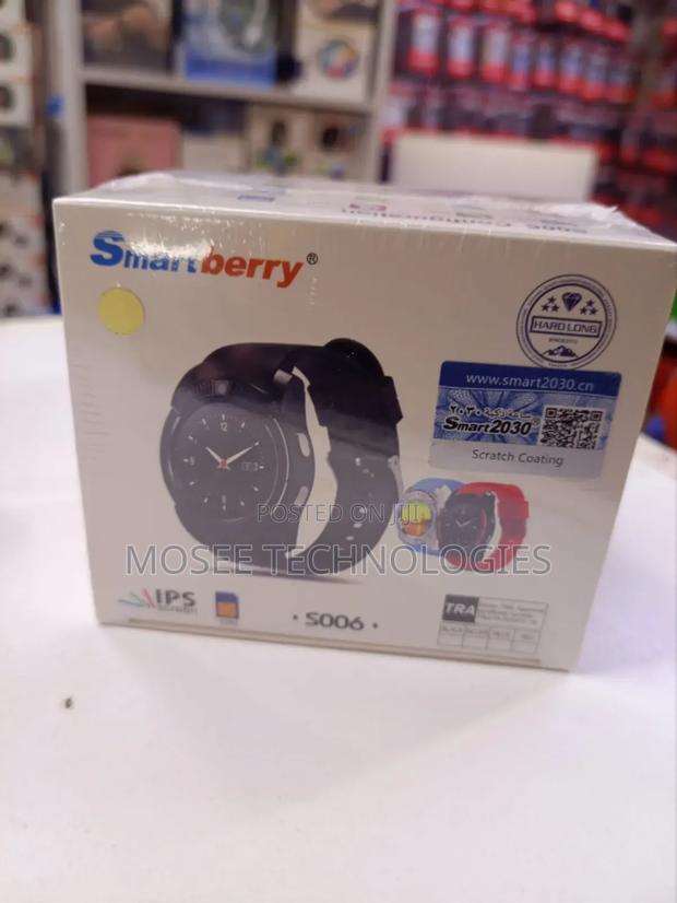 Smartberry S006 Smartwatch With IPS Display and SIM Support - main view