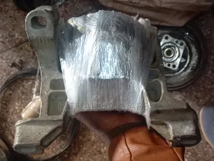 Cx5 Engine Mounting