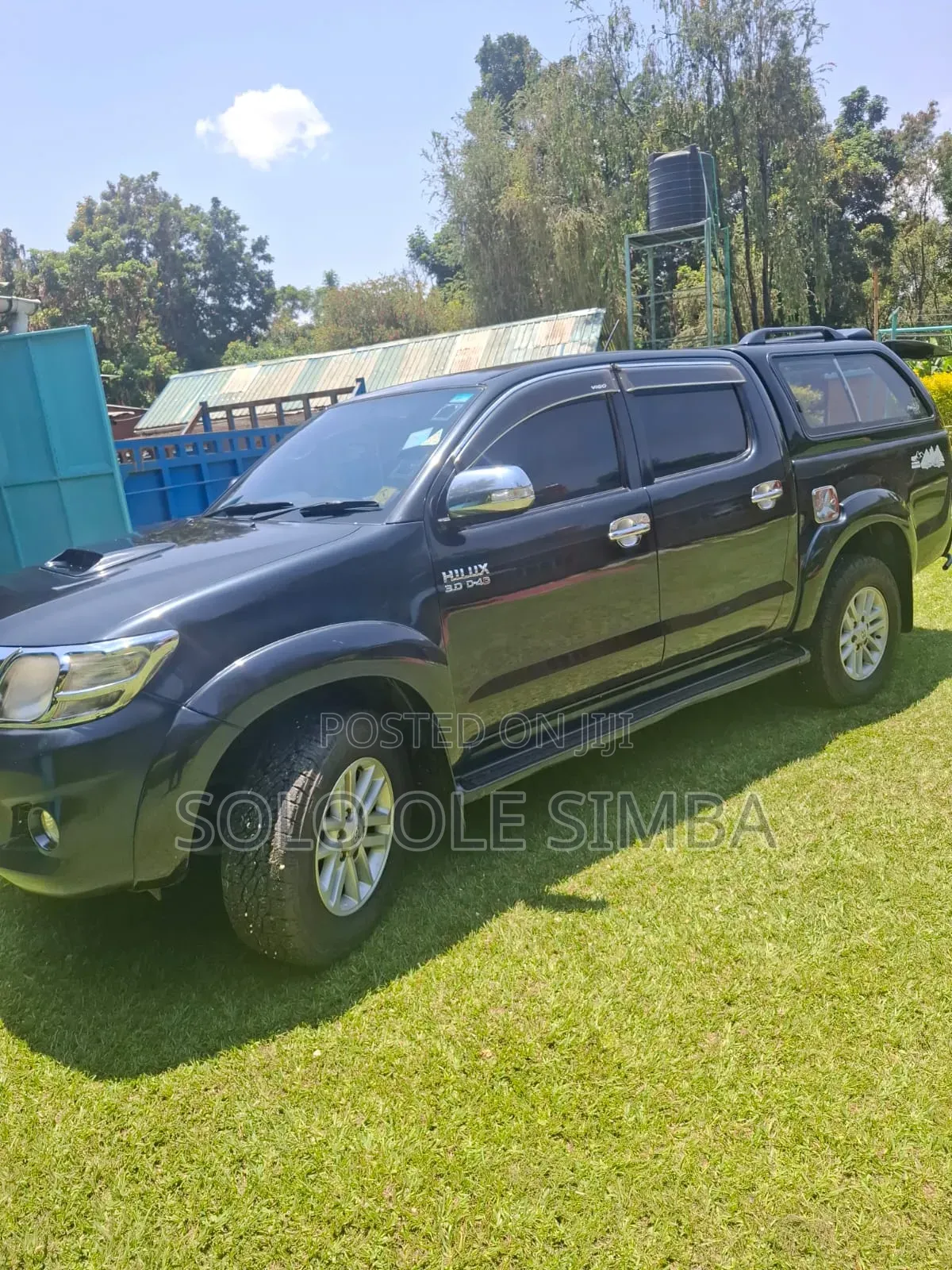 Toyota Hilux 2012 Black