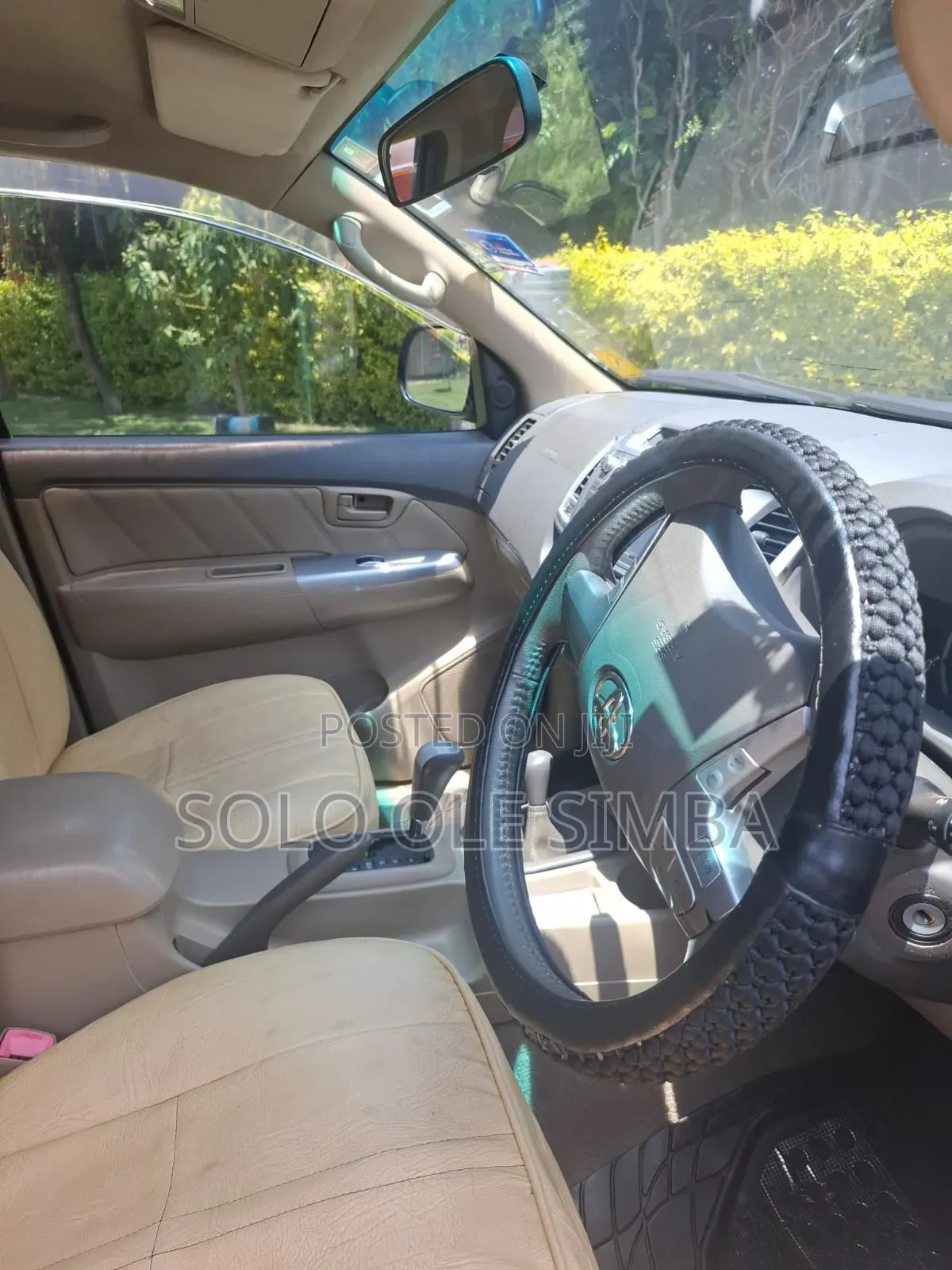 Toyota Hilux 2012 Black