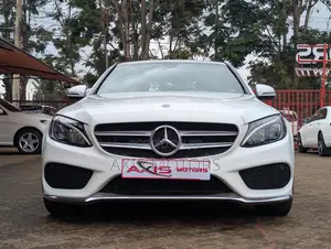 Mercedes-Benz C200 2019 White