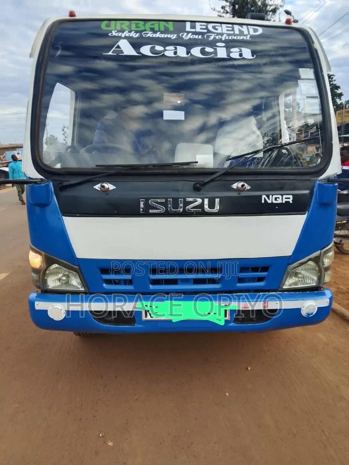 Isuzu NQR 2013 Blue