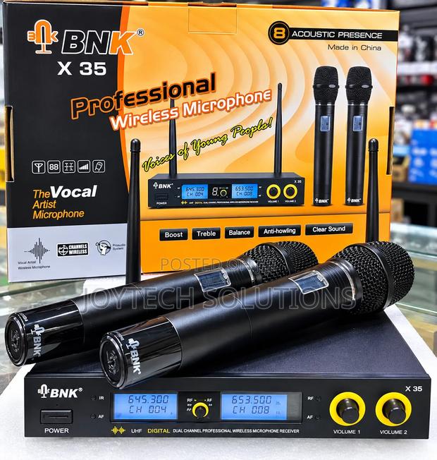Professional Dual Wireless Microphone System – UHF Digital, 2 Mics - main view