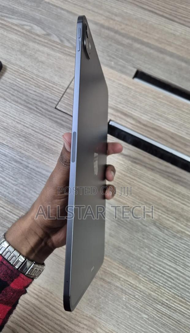 New Apple iPad Pro 512 GB Black - thumbnail 4