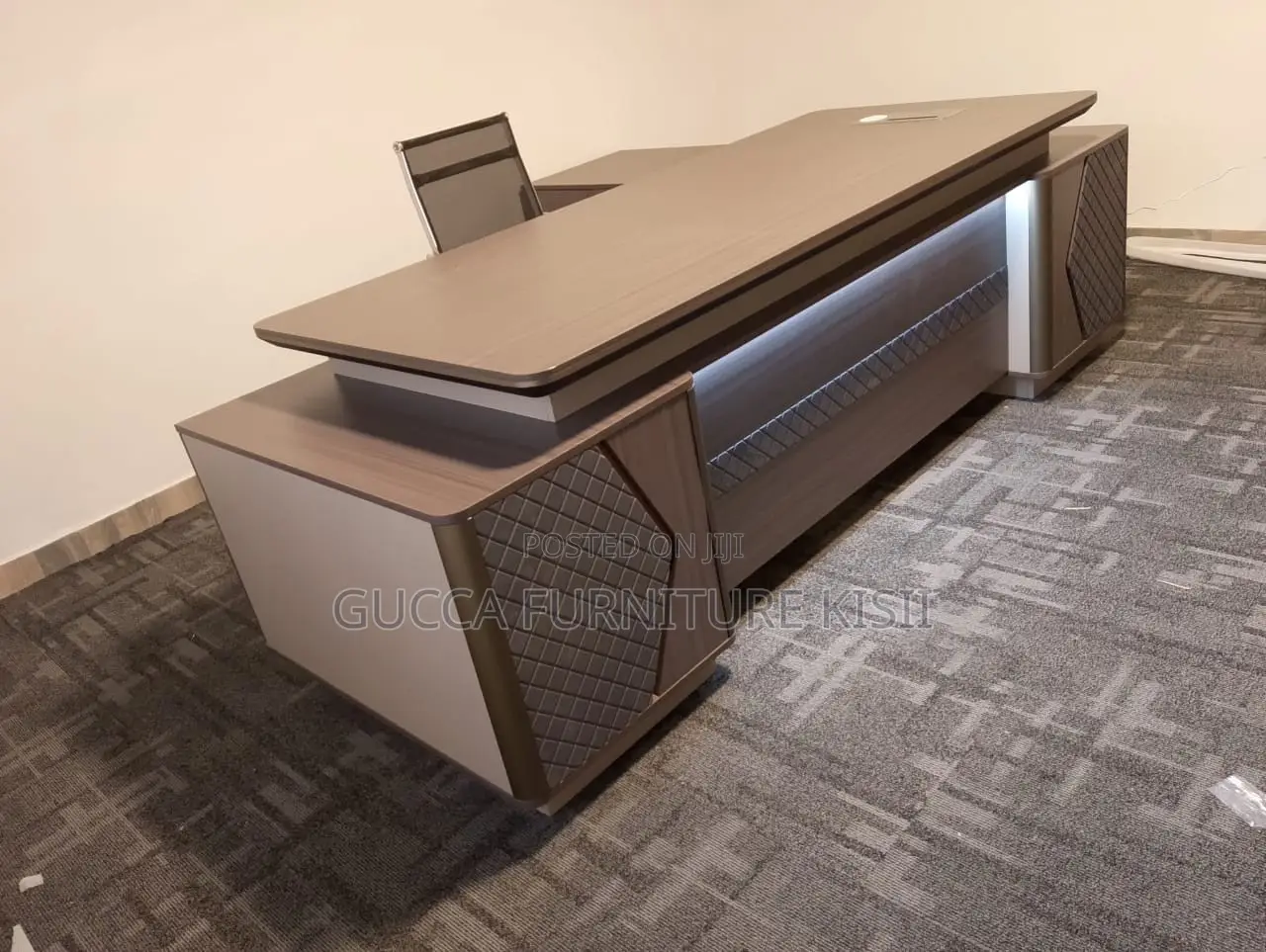 2M Executive CEO Office Desk