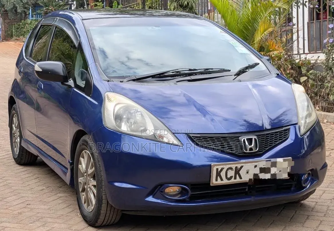 5 Seater Honda Fit for Hire/Rent
