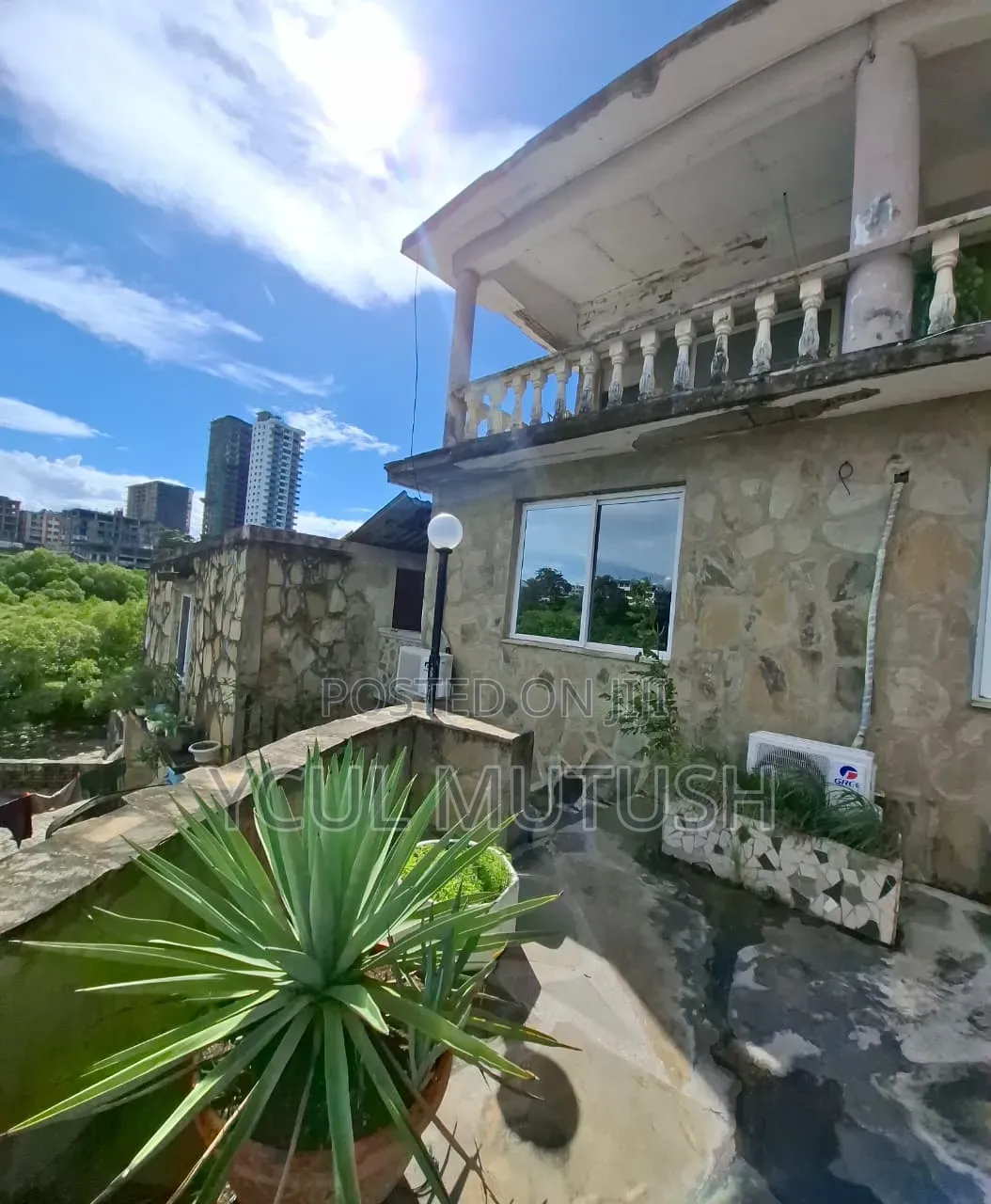 Furnished 8bdrm Apartment in Mombasa CBD for sale