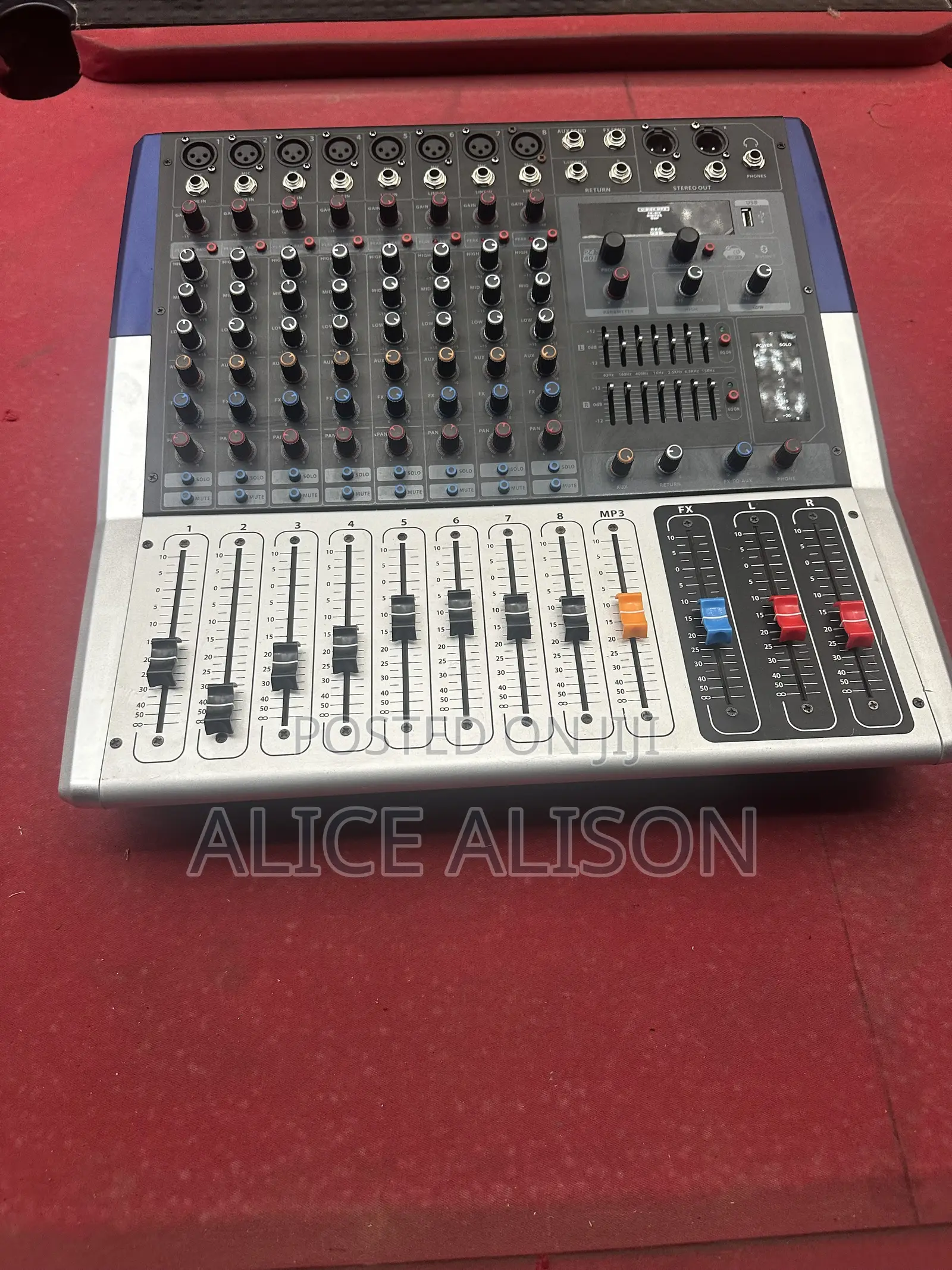 Soundstandard KV-80 8-Channel Powered Mixer