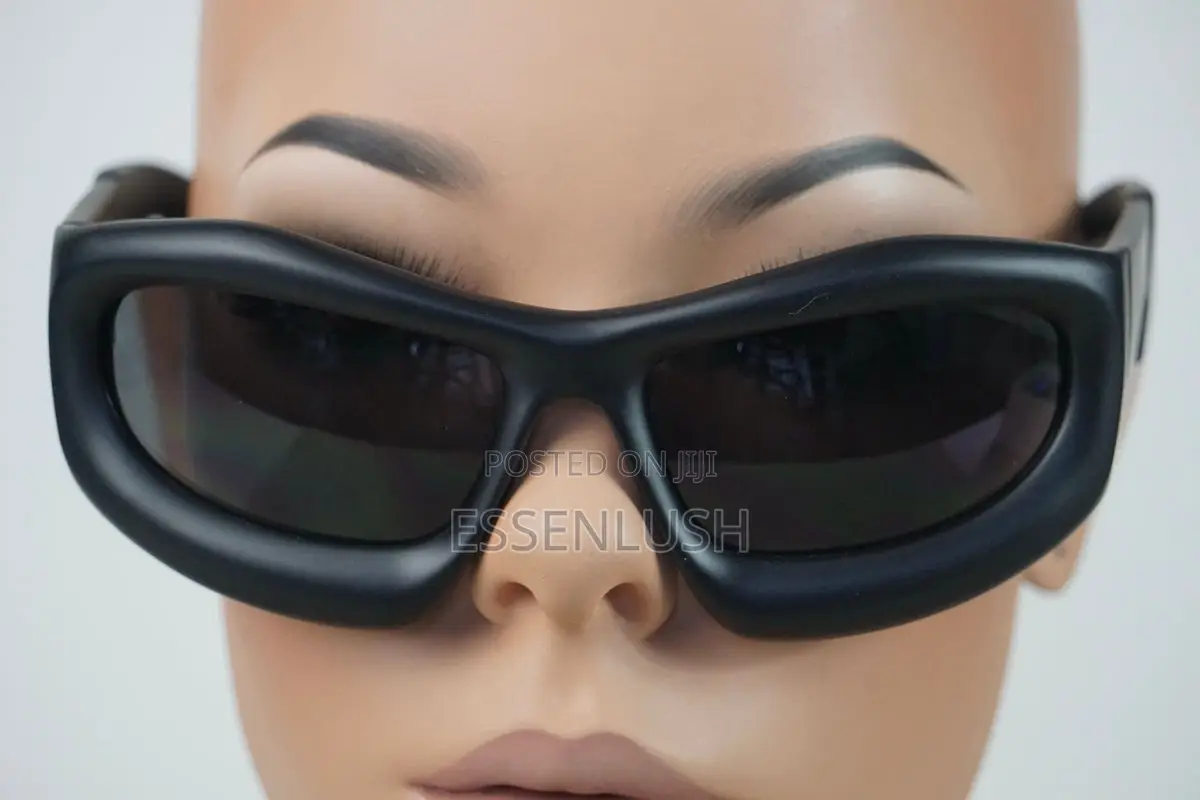 Futuristic Matte Black Oval Chunky Sunglasses – Y2K Streetwear