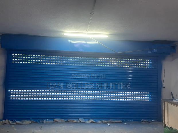 Automatic Heavy Duty Shop Door - thumbnail 3