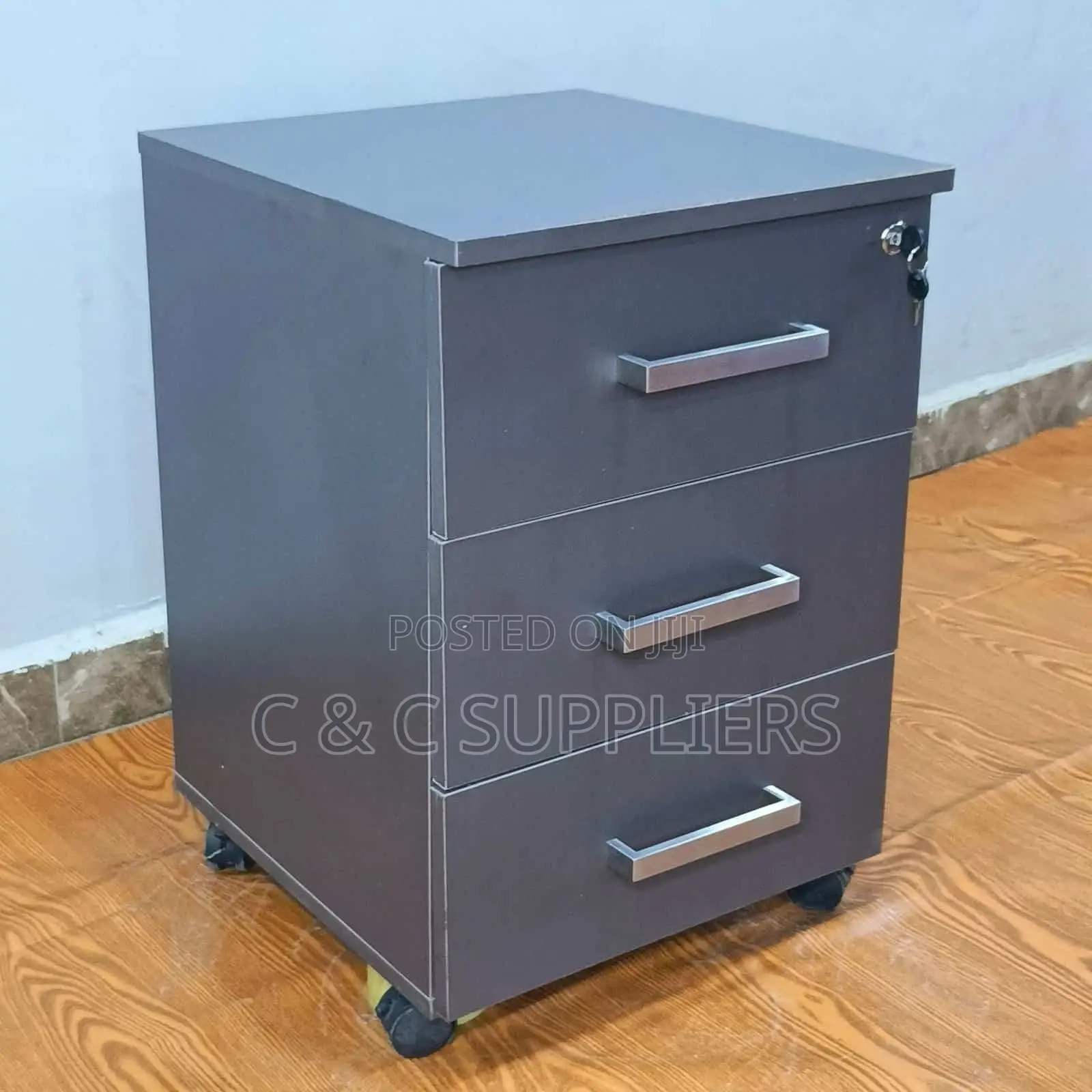 3 Drawer Mobile Pedestal in Gray