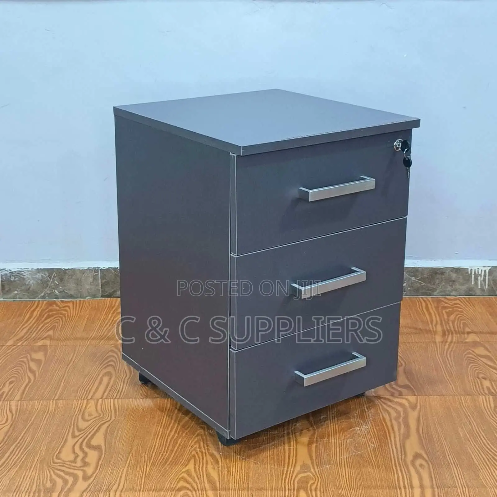 3 Drawer Mobile Pedestal in Gray