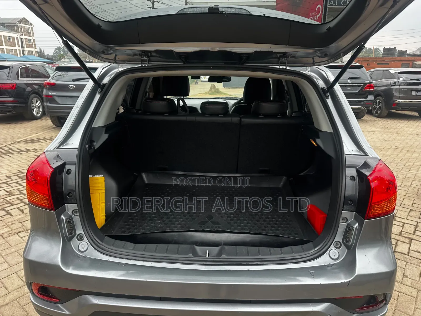 Mitsubishi RVR 2018 Gray