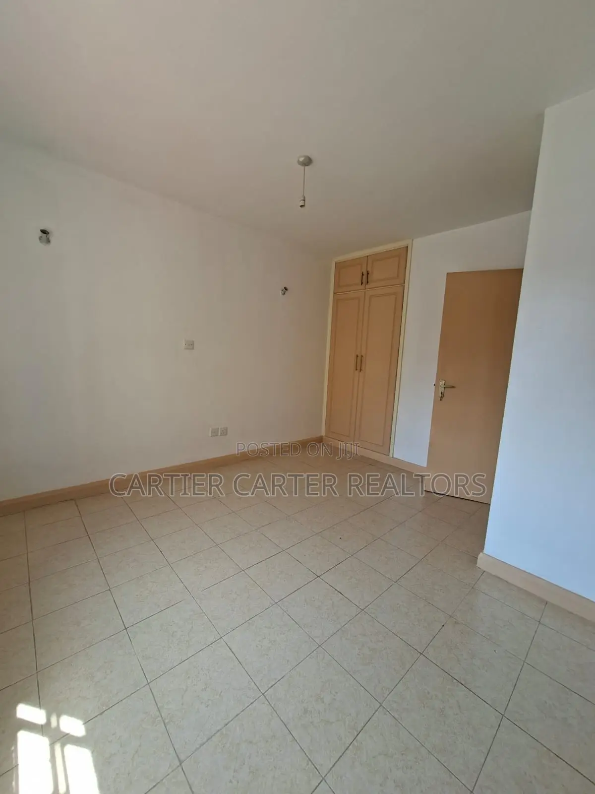 3bdrm Apartment in Imara Daima, City Cabanas for sale