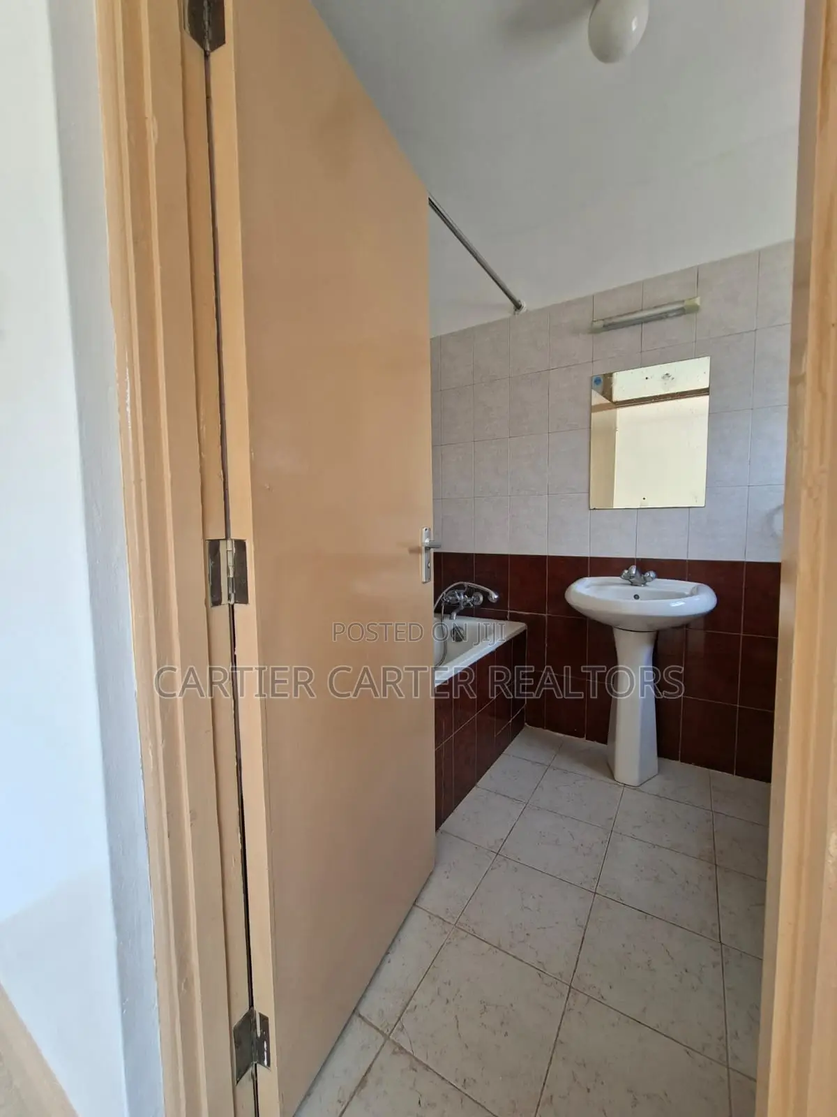 3bdrm Apartment in Imara Daima, City Cabanas for sale
