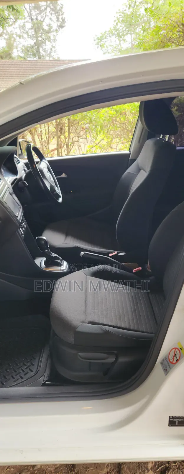 Volkswagen Polo 2013 White