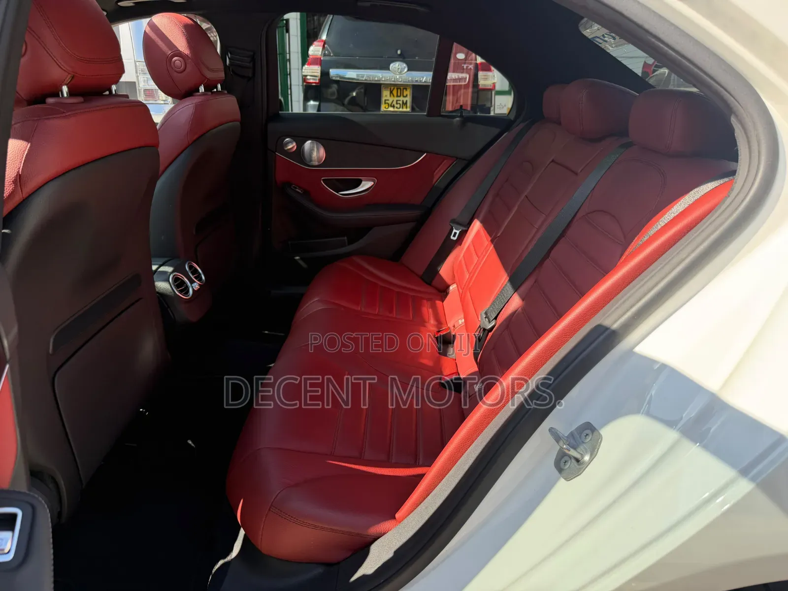 Mercedes-Benz C200 2019 White
