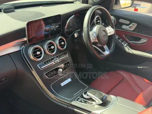 Mercedes-Benz C200 2019 White