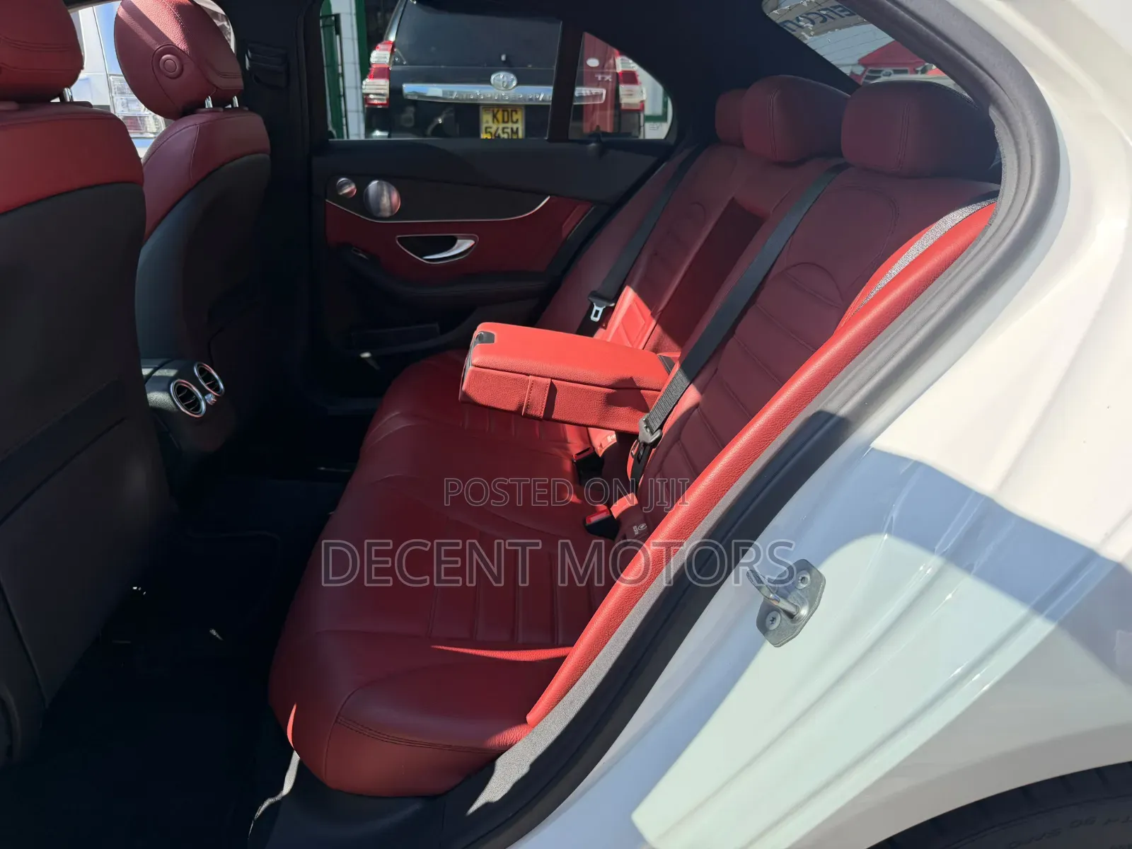 Mercedes-Benz C200 2019 White