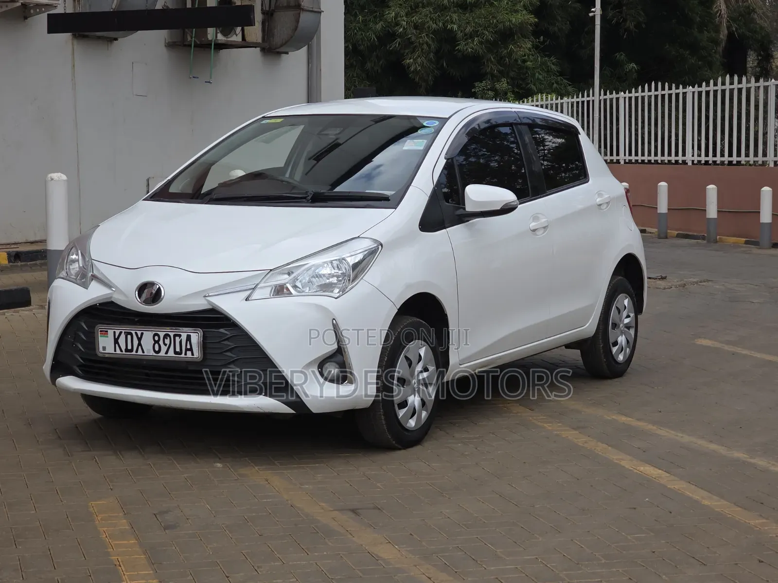 Toyota Vitz 2019 White