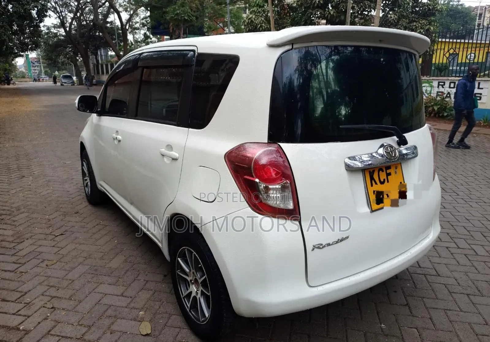Toyota Ractis 2008 White