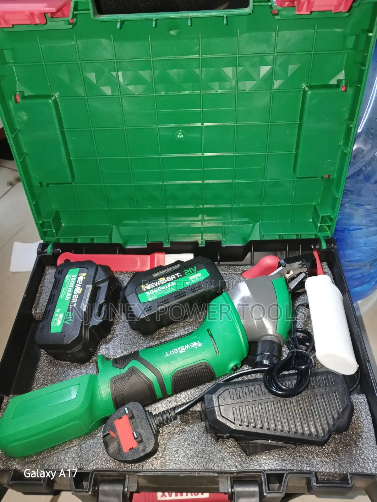 Newbeat Cordless Sheep Shearing Machine Kit