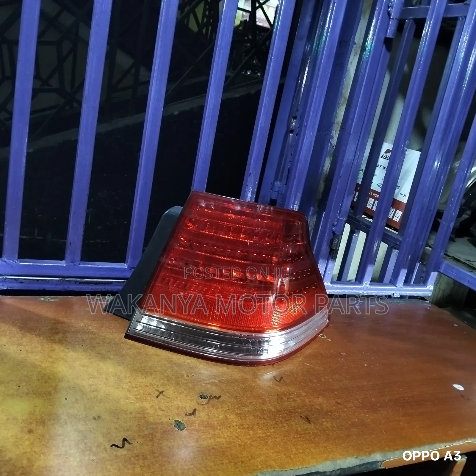 Toyota Crown Break Lamp, Clean Ex Japan Motor Vehicle Spare Parts