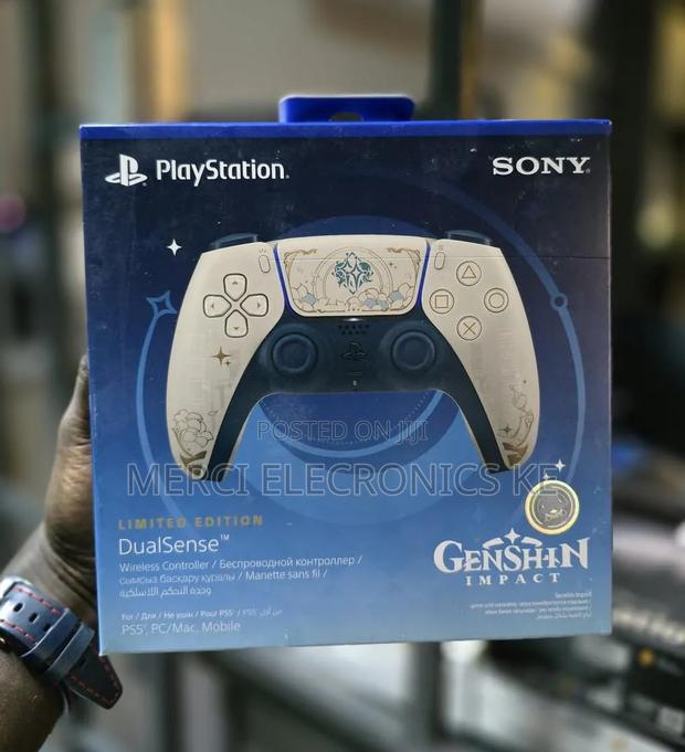 PlayStation 5 DualSense Wireless Controller - thumbnail 3
