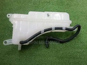 Radiator Coolant Expansion Reservoir Tank for Land Cruiser Prado 150