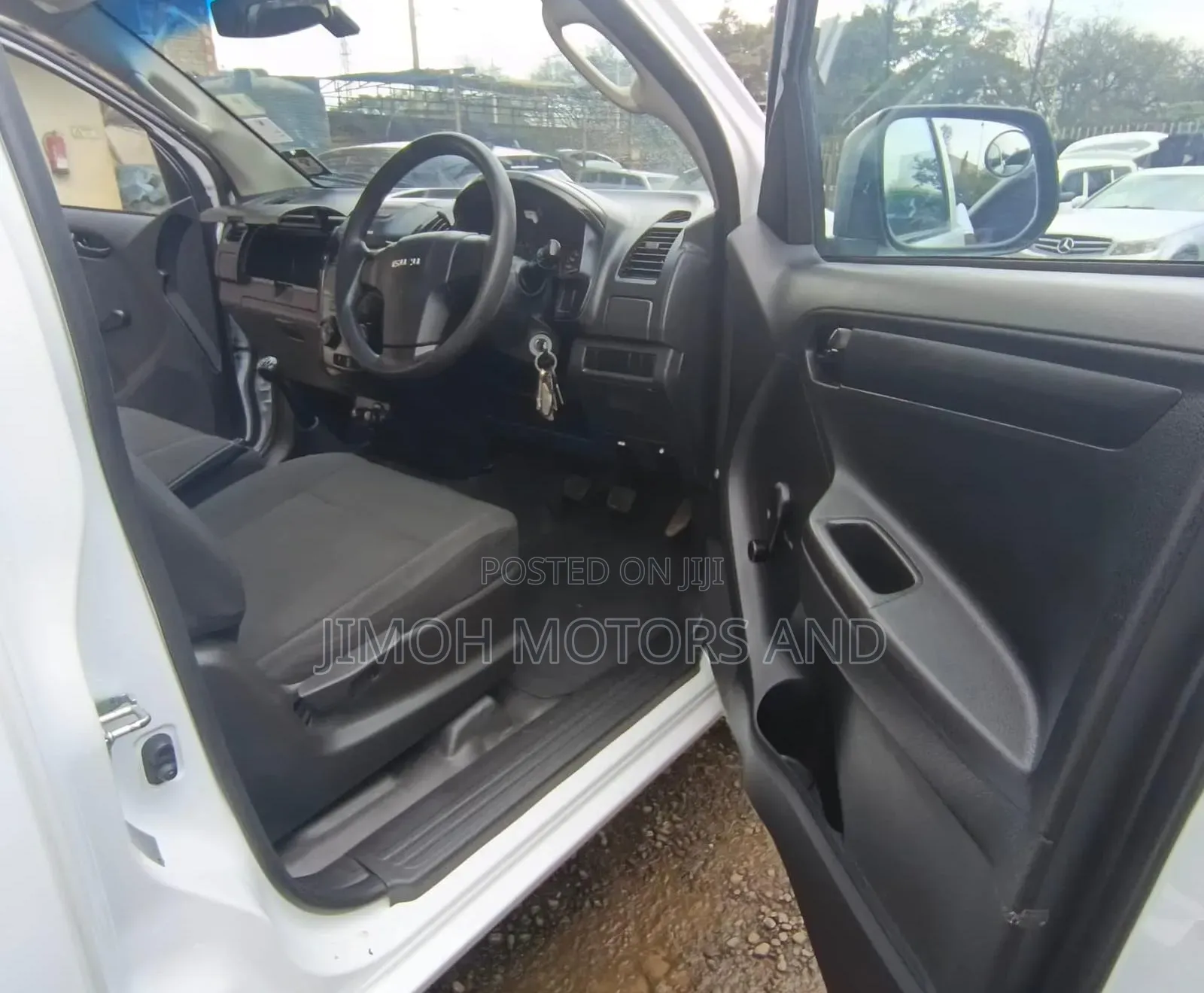 Isuzu D-MAX 2024 White