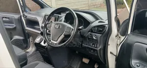 Toyota Voxy 2017 White
