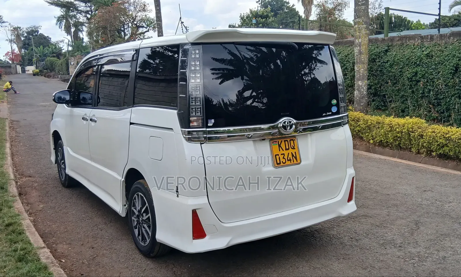 Toyota Voxy 2017 White