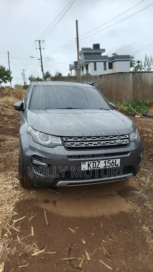 Land Rover Discovery HSE 4x4 2019 Gray